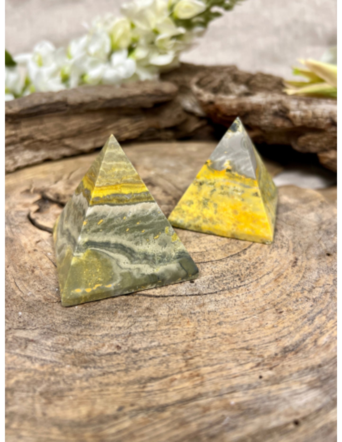 Image for jaspis-bumblebee-edelsteen-piramide-5-55-cm_3.jpg