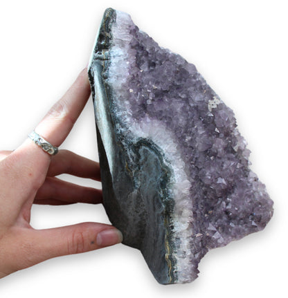 Image for amethist-brazilie-ruw-cut-base-nr62_2.jpg