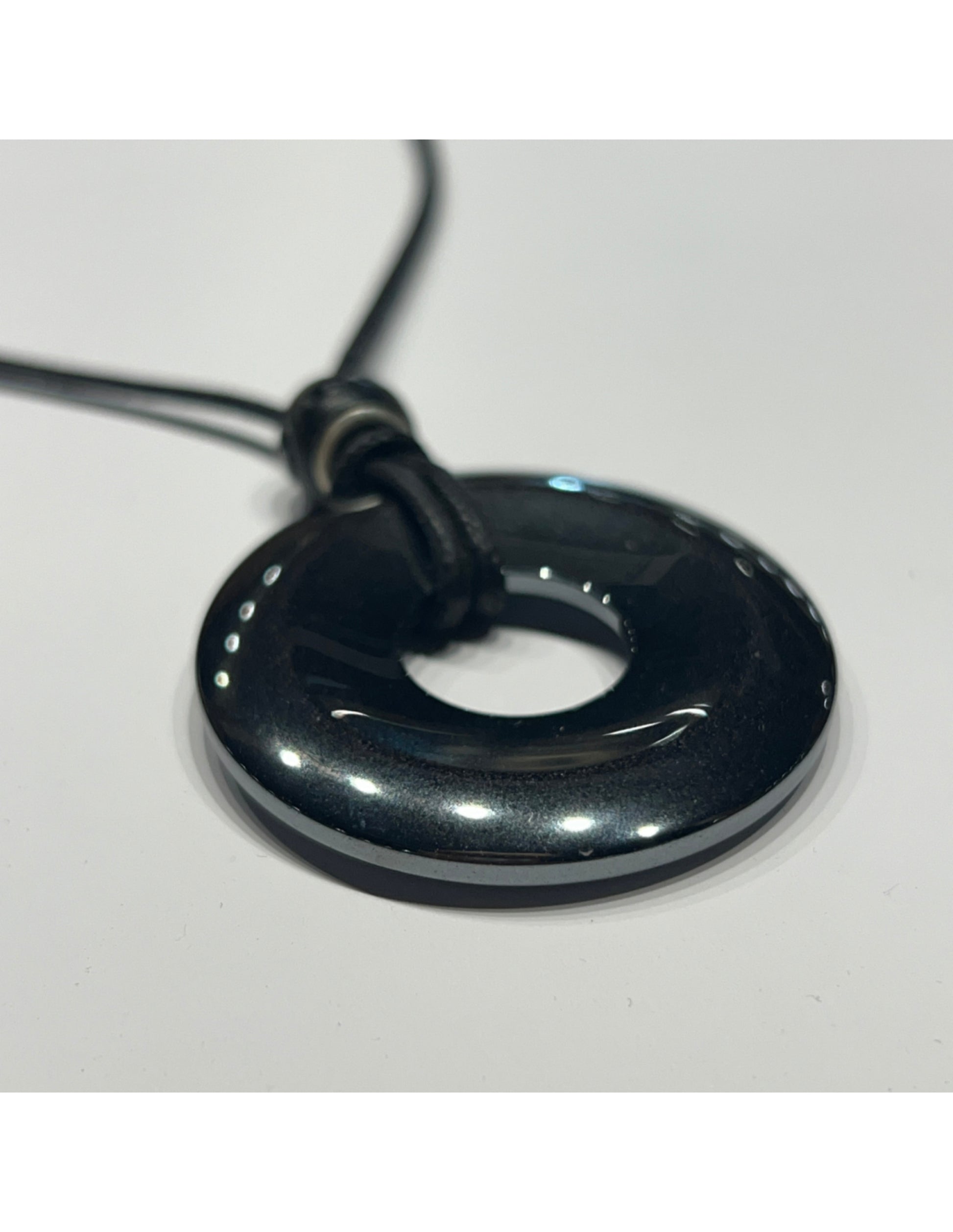 Image for hematiet-donut-50-mm-aan-koord_2.jpg