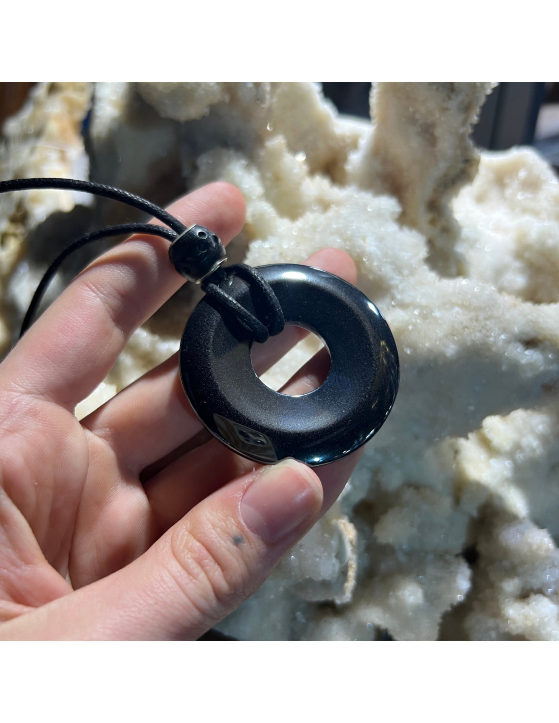 Image for hematiet-donut-50-mm-aan-koord_1.jpg