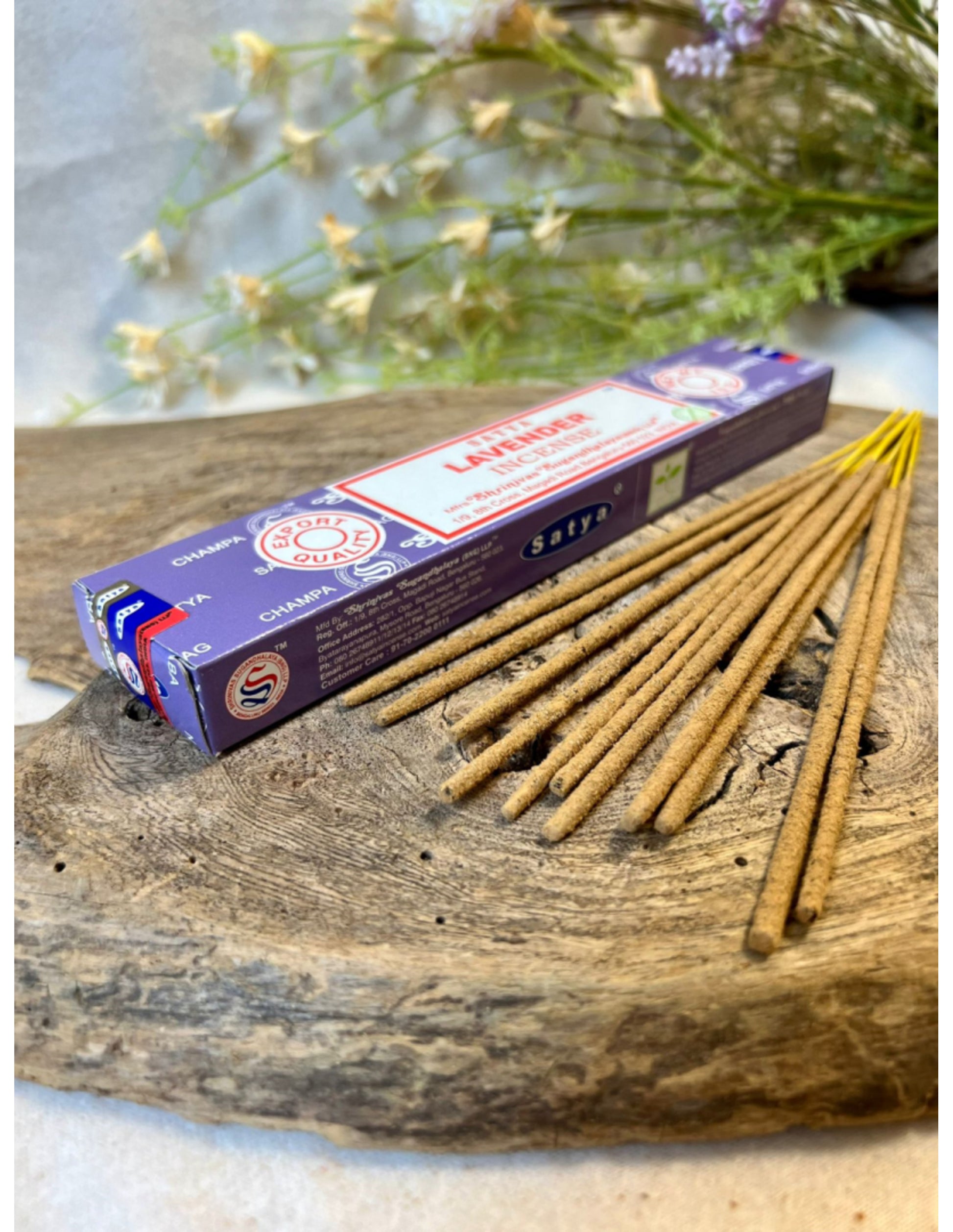Image for lavender-wierook-15-grams-satya-doos-van-12-st_3.jpg