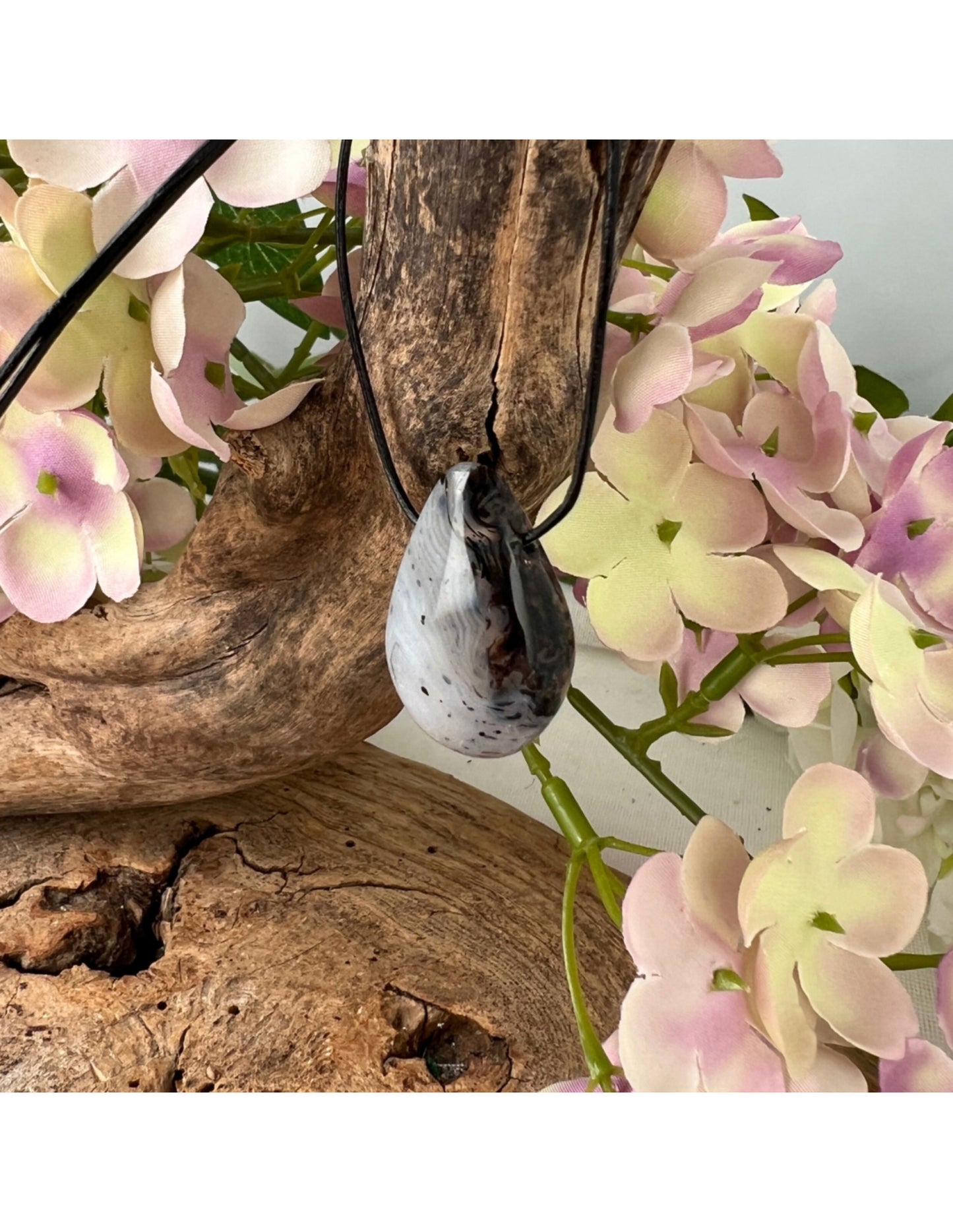 Image for merliniet-a-kwaliteit-druppel-hanger-aan-koord_3.jpg