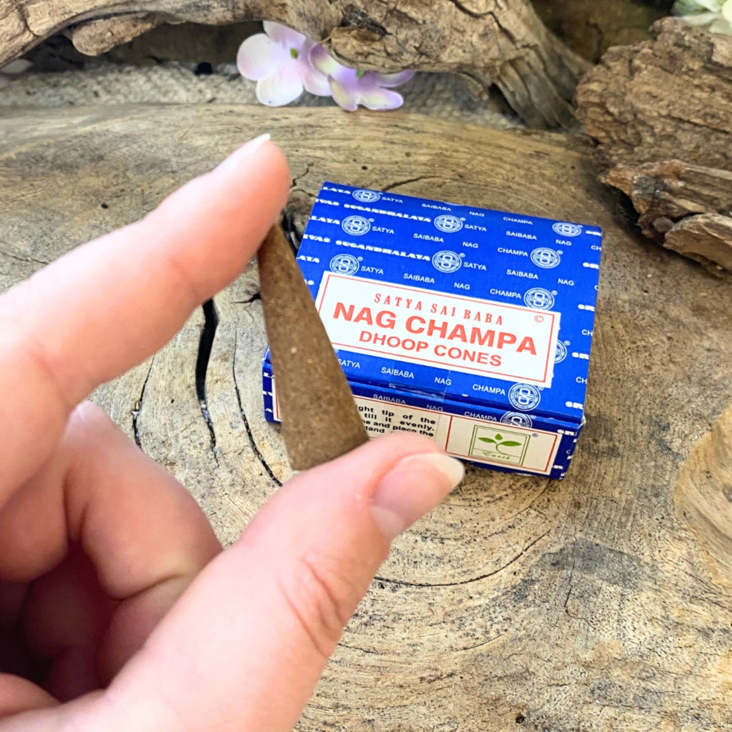 Image for nag-champa-wierook-kegels-satya-doos-van-12-st_1.jpg