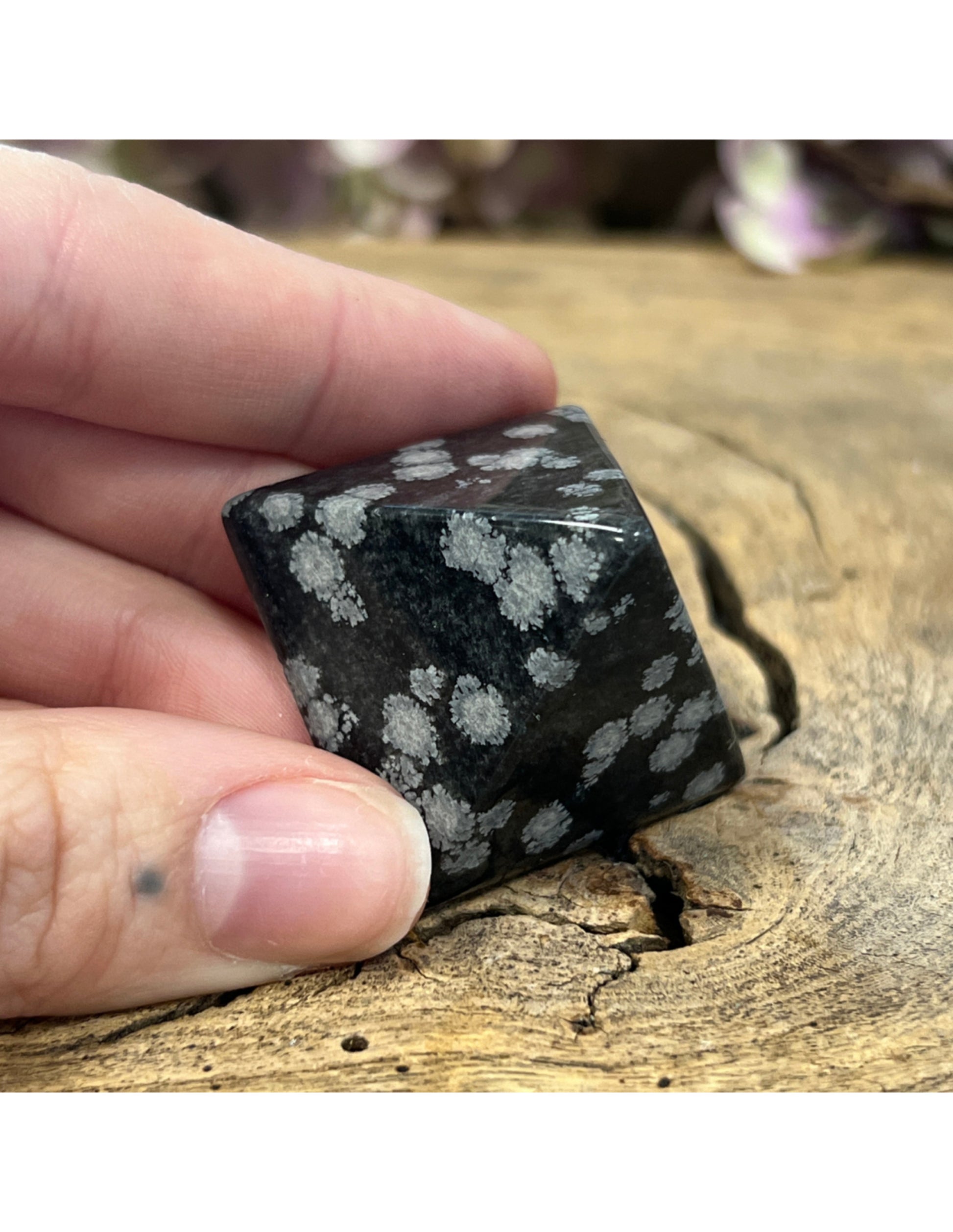 Image for obsidiaan-sneeuwvlok-piramide-35-mm_1.jpg