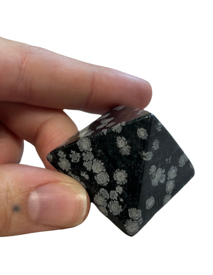 Image for obsidiaan-sneeuwvlok-piramide-35-mm_2.jpg