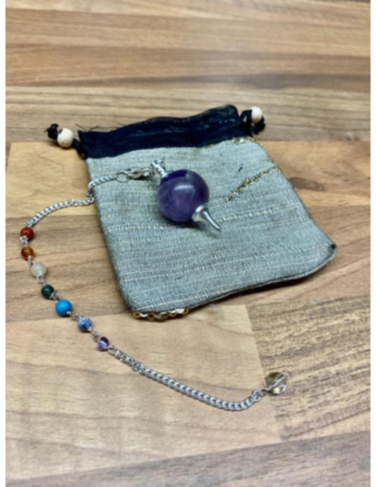 Image for pendel-met-ronde-amethist-en-een-ketting-met-7-kleine-chakras-edelstenen-met-gratis-buideltje-pendelen-spiritueel-nr31_1.jpg