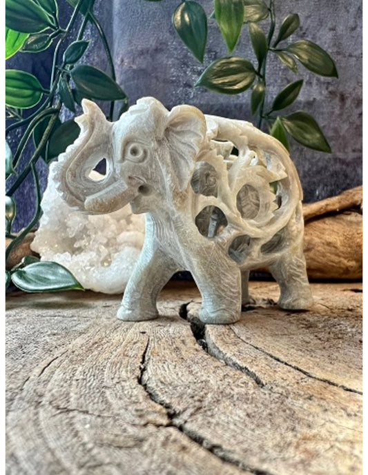 Image for speksteen-olifant-in-olifant-65-cm-slurf-op_1.jpg