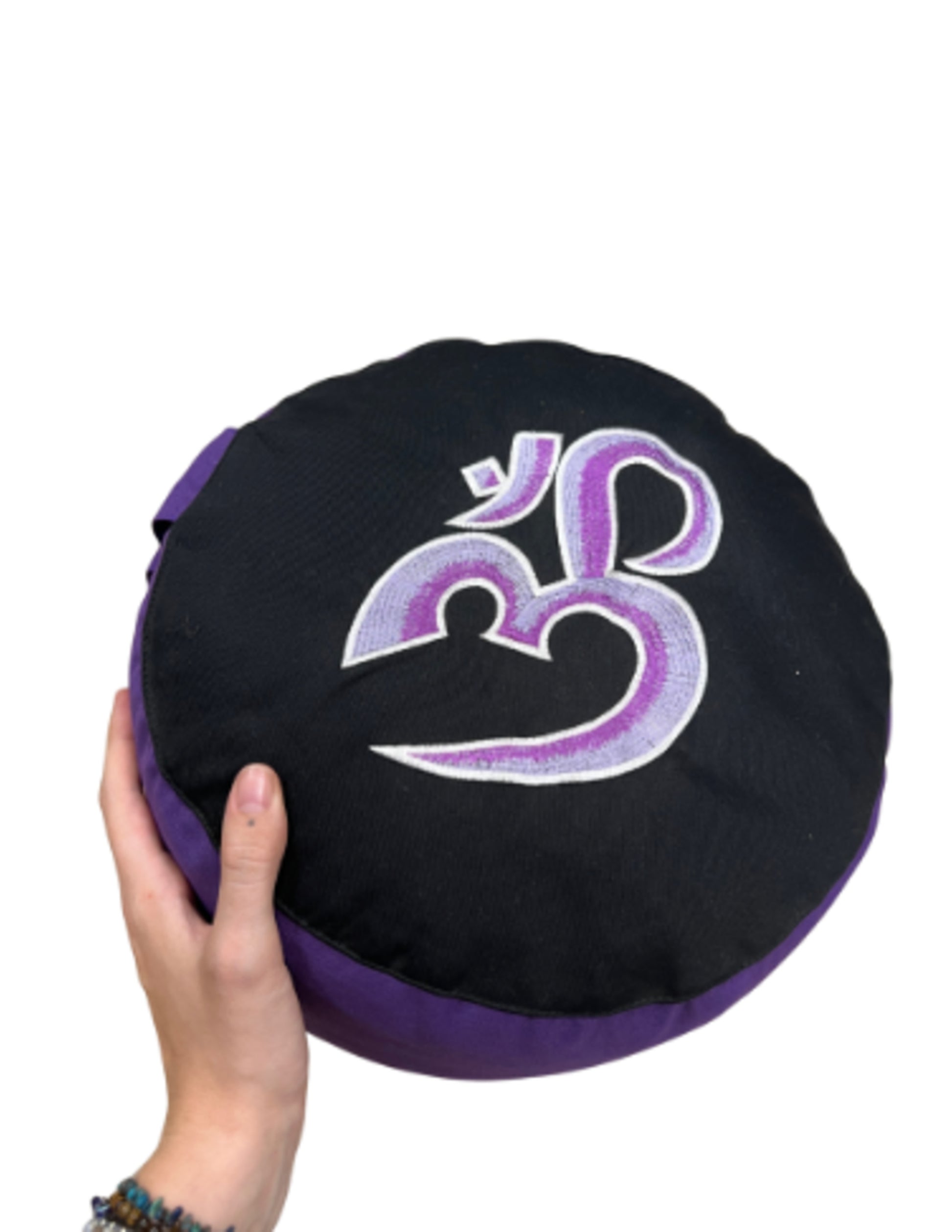 Image for yoga-styles-meditatiekussen-symbolic-ohm-groot-paars-op-zwart_4.jpg