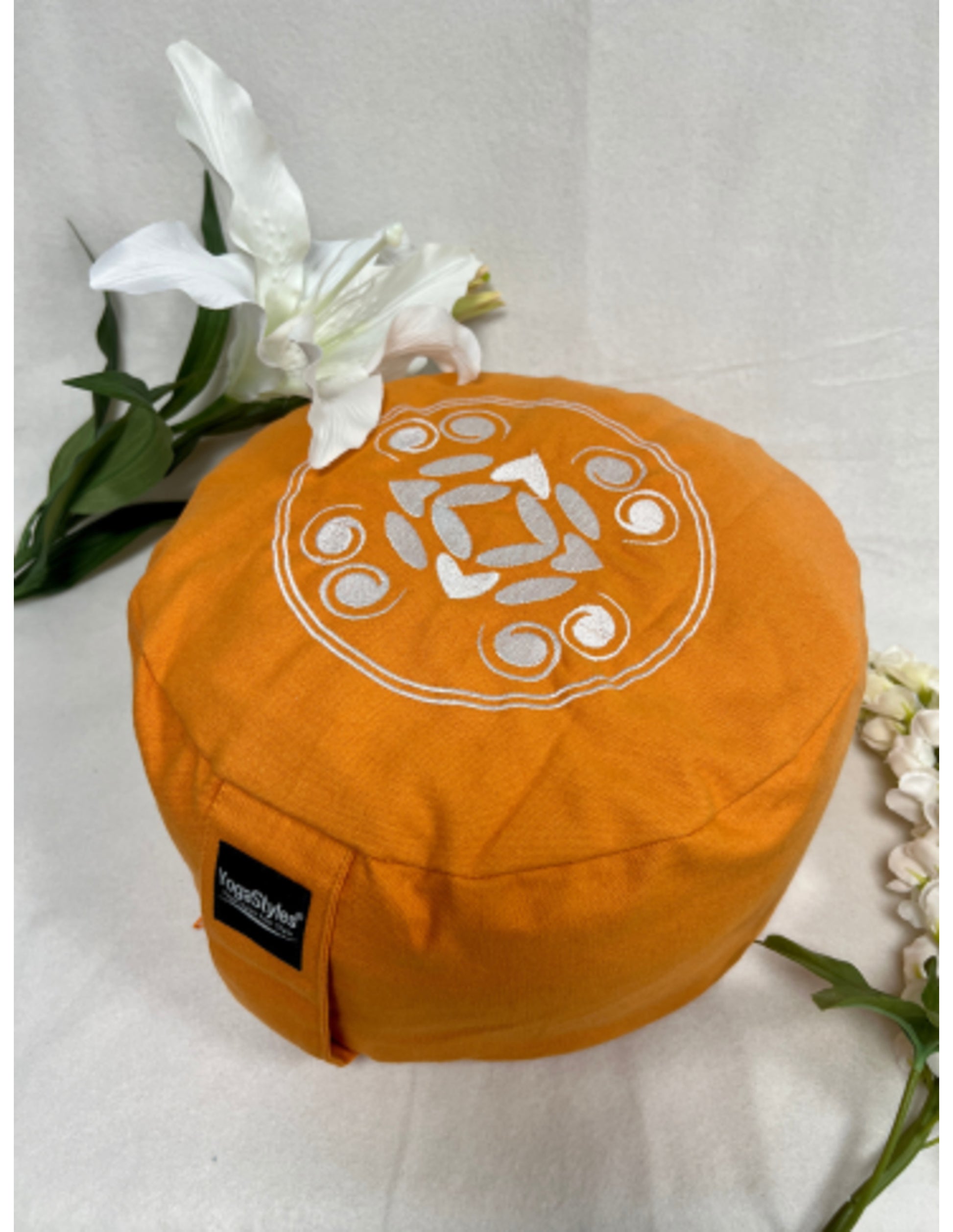 Image for yogastyles-meditatiekussen-rond-design-oranje-met-bolletjes_3.jpg