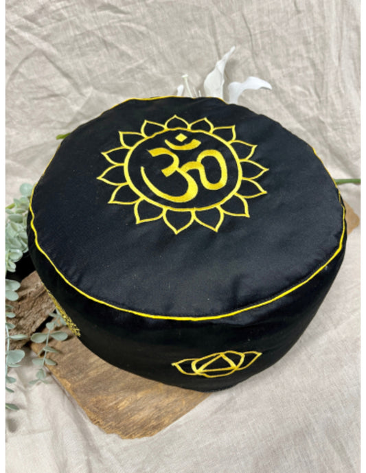 Image for yogastyles-meditatiekussen-zwart-met-gouden-ohm-symbolic-serie_1.jpg